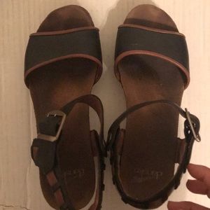 The most comfortable chunk heel dansko arch suppor